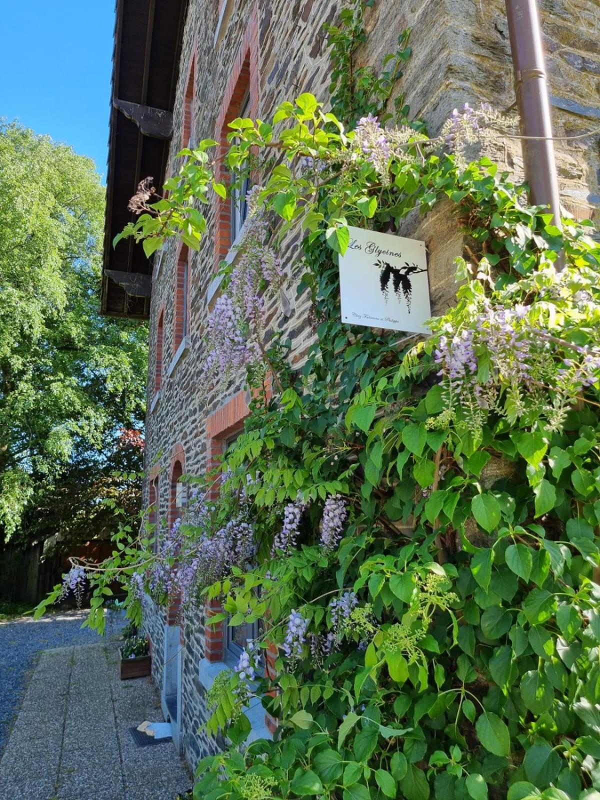 Les Glycines Villa Gouvy Exteriör bild